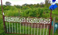 Headboard gate idea