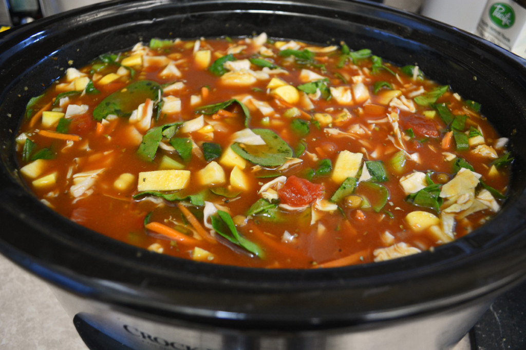 Vegetarian Crockpot Minestrone Soup in Crockpot