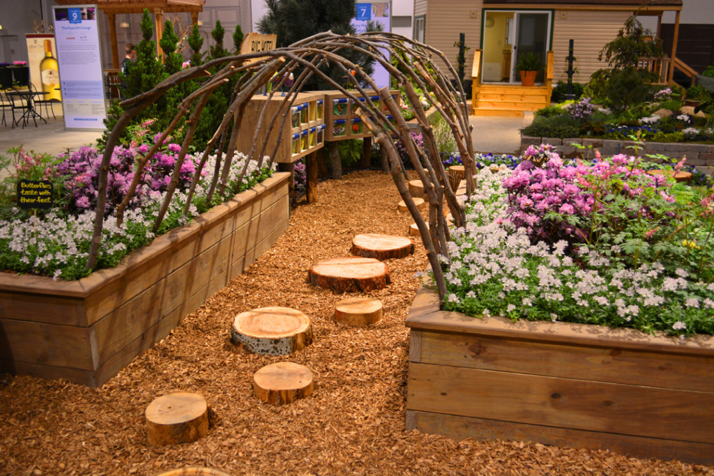 Flowers Everywhere at the Chicago Flower and Garden Show Shawna Coronado