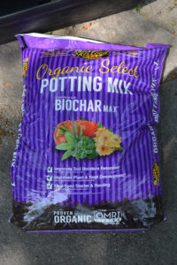 Kellogg Organic Biochar Soil