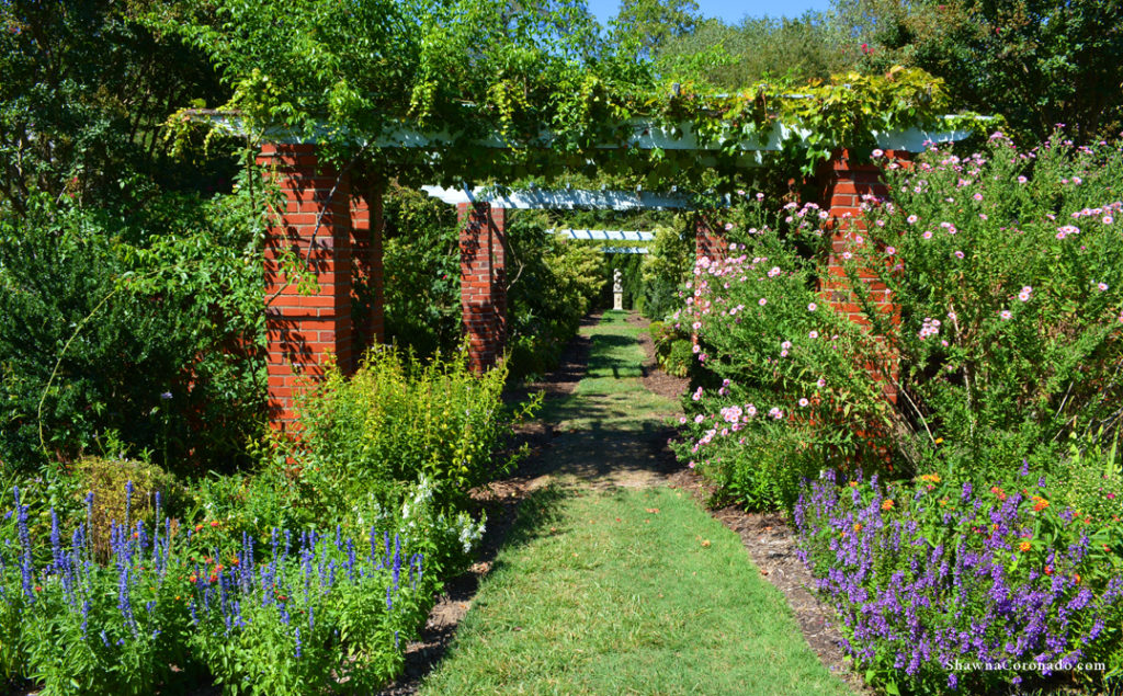 American Horticultural Society Inspires Gardening ⋆ Shawna Coronado