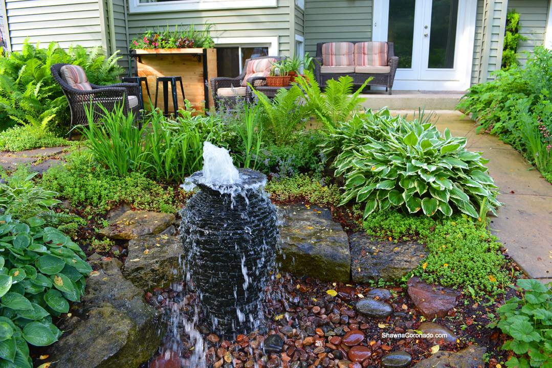 Plant a Garden Bar Fountain Photo copyright Shawna Coronado 2.jpg