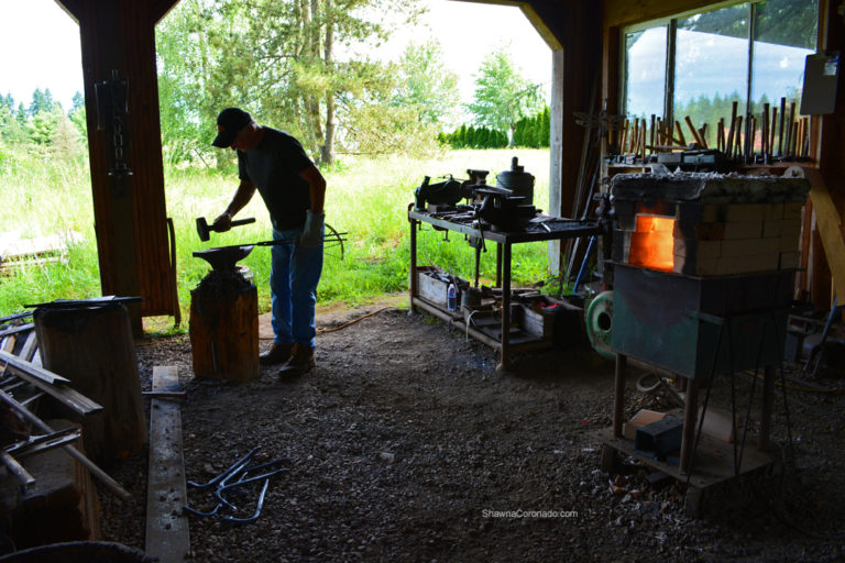 Red Pig Tools Bob Denman Blacksmith copyright Shawna Coronado