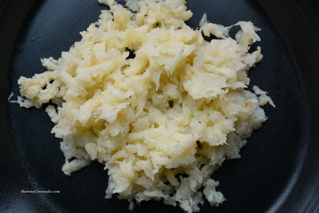 paleo cauliflower rice cooked