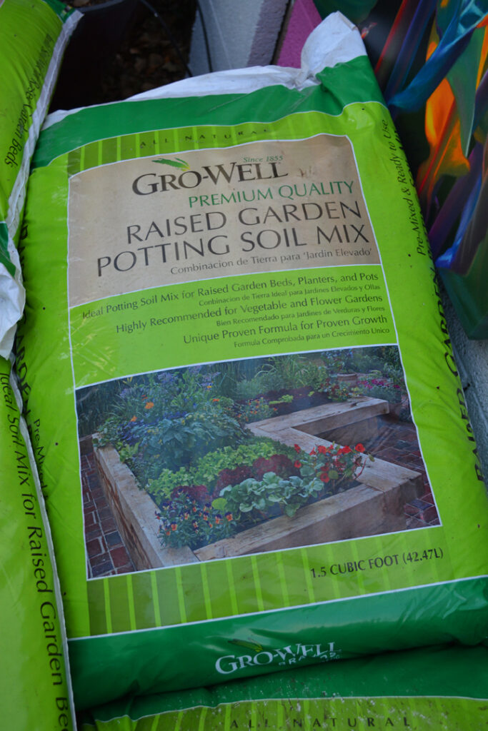 Gro-Well Raised Garden Potting Soil Mix