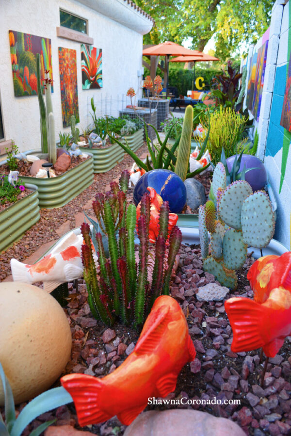 Art-Gallery-Fish-in-Garden